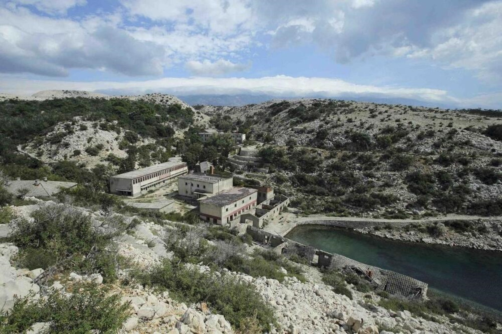 Deutsche Welle: GOLI OTOK - DUGO GODINA BIO TABU